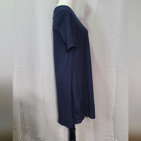 BCBGeneration Women's NWT Dark Navy Short Sleeve Mini T-Shirt Dress Size Medium - Picture 11 of 11